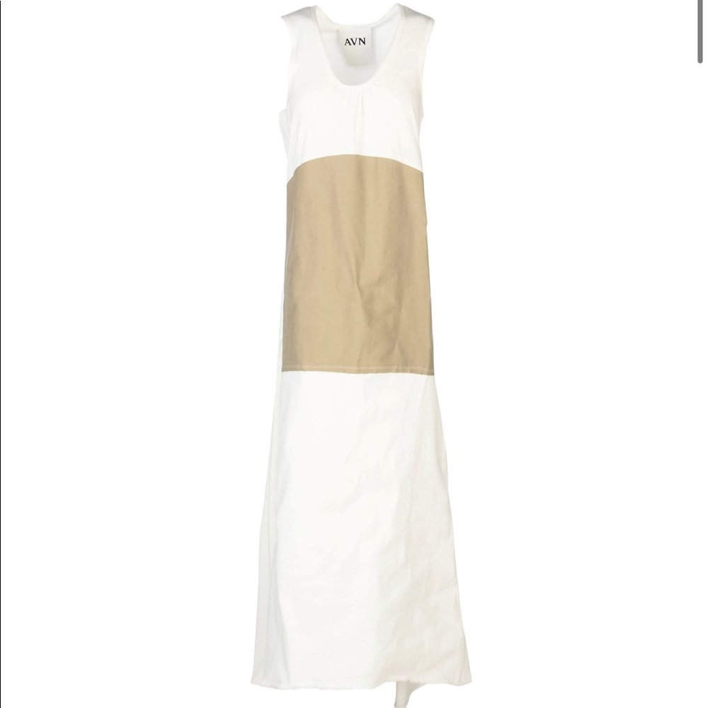 NWT AVN white maxi dress size US 4